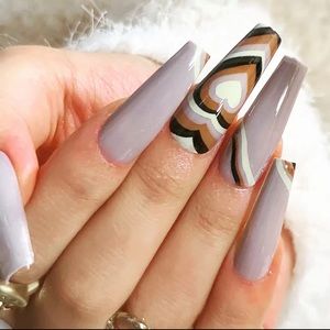 Heart print press-on nails